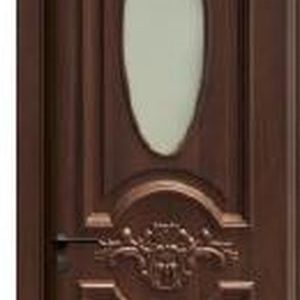 Puerta WPC NM-626B, Madera oscura · Relieve tallado con vidrio ovalado