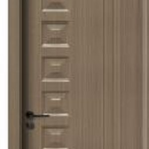 Puerta WPC NM-825, Bronce · Tipo madera con detalles